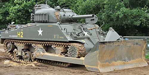 Char Sherman M4 tankdozer