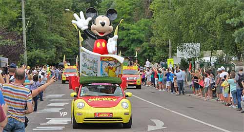 Journal de Mickey, caravane publicitaire du Tour de France 2016