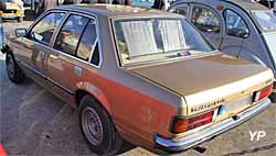 Opel Rekord E1 2.0
