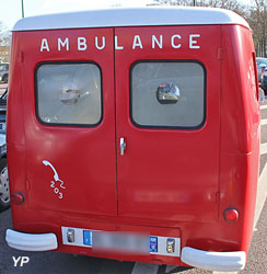 Peugeot 203 ambulance