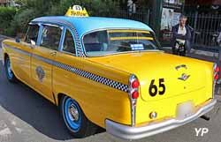 Checker taxi A11