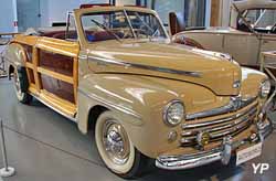 Ford 1946 Super Deluxe Sportsman Convertible Woody