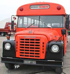 International Harvester Loadstar 1653 School Bus