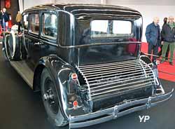 Tatra 70 limousine