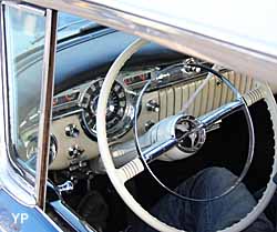 Oldsmobile Holiday (2 portes) Ninety Eight - 1955