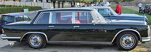 Mercedes 600