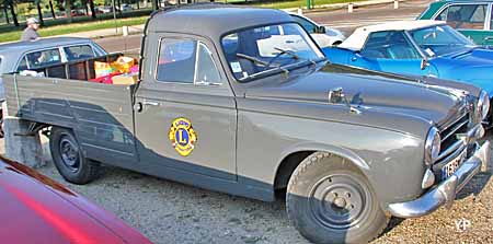 Peugeot 403 camionnette bâchée