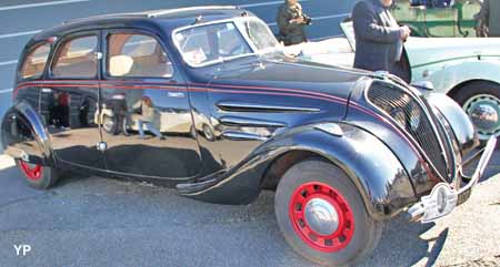 Peugeot 402 B