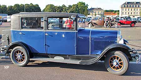 Delahaye 107 M Berline