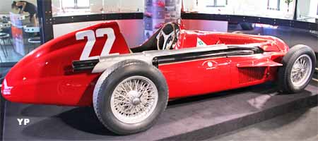 Alfa Romeo Alfetta 159