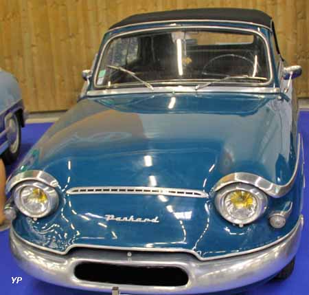 Panhard PL17 cabriolet