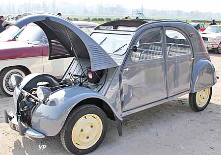 Citroën 2 cv AZ et AZL