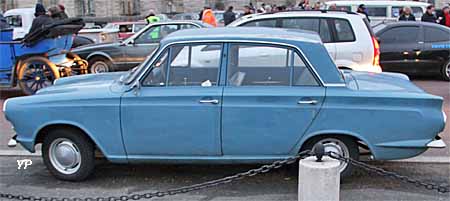 Ford Consul Cortina