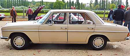 Mercedes 220 D /8 (W115)