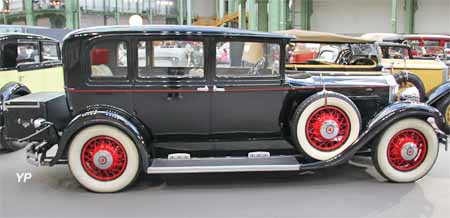 Packard Standard Eight 833 Limousine
