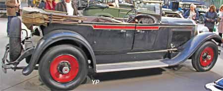 Packard Standard Eight modèle 633 phaëton cinq places 

