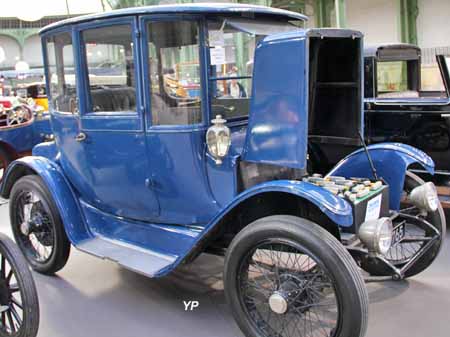 Detroit Electric Model 57 coupé