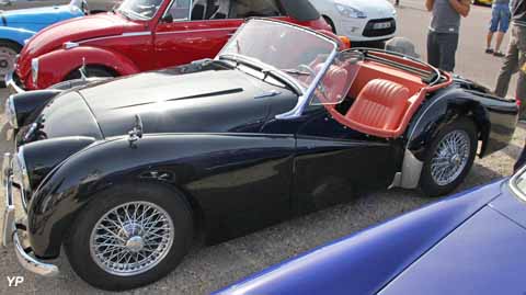 Triumph TR2