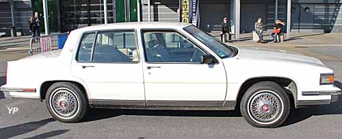 Cadillac DeVille 86 Sedan