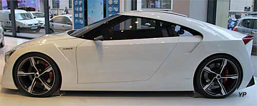 Toyota FT-HS