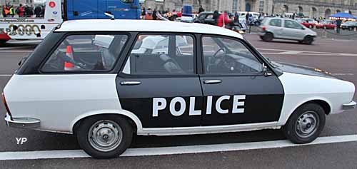 Renault 12 break pie (police)