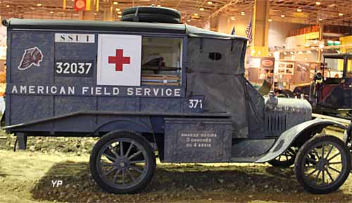 Ford T ambulance militaire