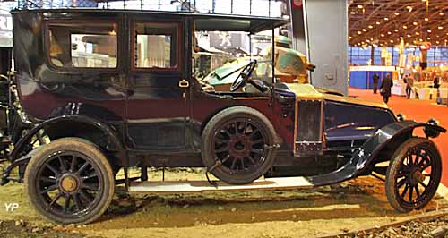 Renault type ES coupé chauffeur Labourdette du maréchal Joffre