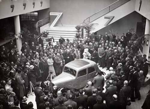 La nouvelle 7 est dévoilée aux Pays-Bas le 25 mai 1934 (doc. Citroën)