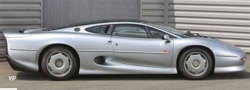 Jaguar XJ 220