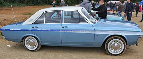 Ford Taunus 17M P7b