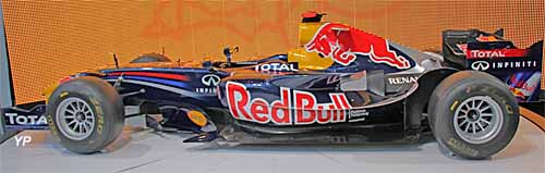 Red Bull Racing RB7 Renault