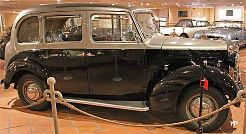 Austin FX3 Taxi Cab