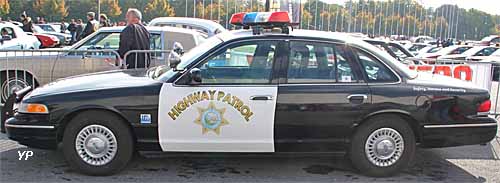 Ford Crown Victoria California Highway Patrol (CHP)