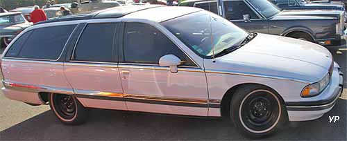 Oldsmobile Custom Cruiser (III)