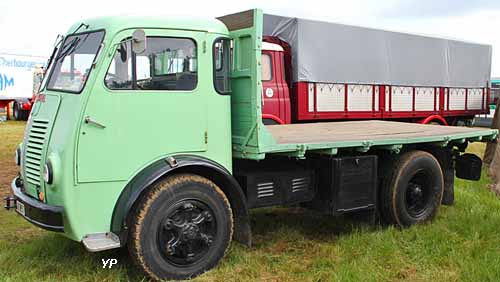 Tampo de madeira Berliet GLB 5R