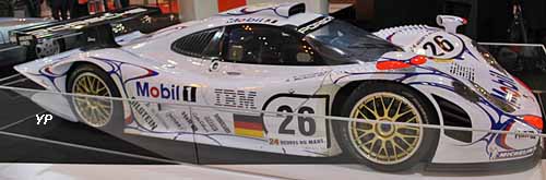 Porsche 911 GT1