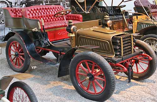 Decauville 10 HP tonneau