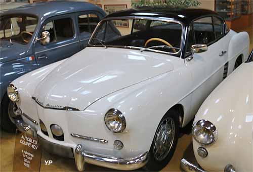 Autobleu coupé 4 CV