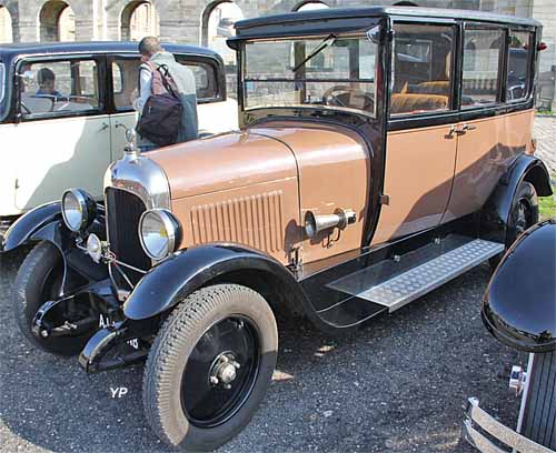 Citroën B12 conduite intérieure