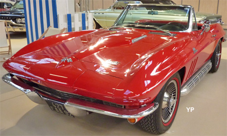 Chevrolet Corvette C2 Convertible