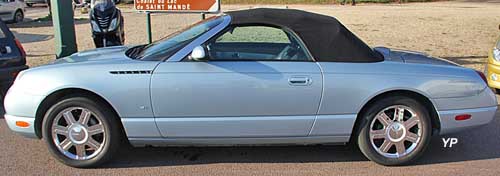 Ford Thunderbird 2002