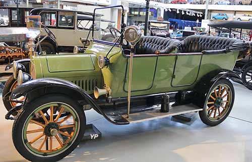 Studebaker AA35 Tourer