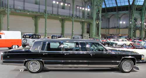 Cadillac Fleetwood Brougham Limousine 6 portes