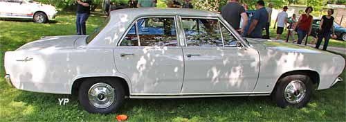 Plymouth Valiant Signet 1967 Sedan