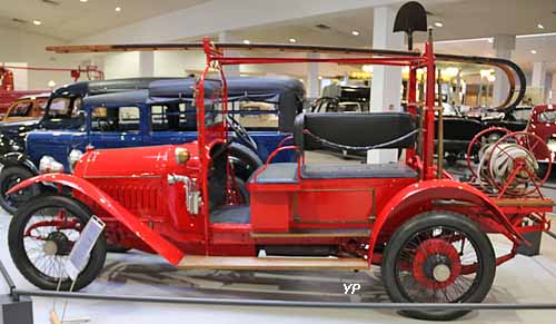Peugeot 153 Camion échelle