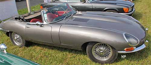 Jaguar Type E OTS - Open Two Seater (roadster)