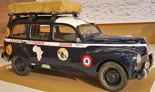 Peugeot 203 commerciale raid Le Cap-Alger-Paris