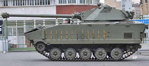 Char AMX-10 Pac 90