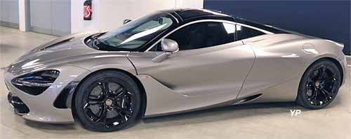 McLaren 720 S Luxury