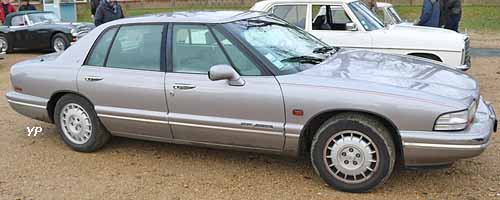 Buick Park Avenue sedan